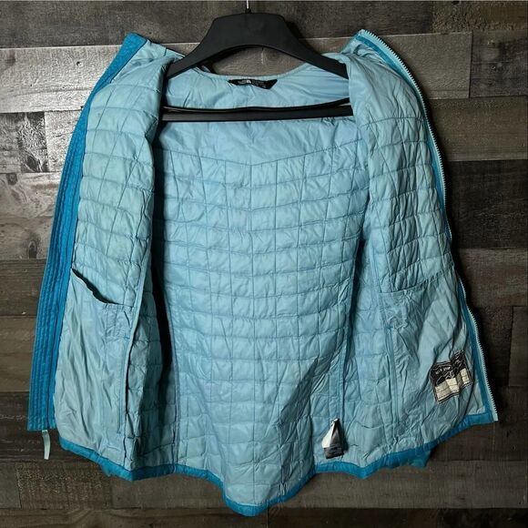 The North Face Girls Thermoball Hoodie Jacket XL - Picture 7 of 7